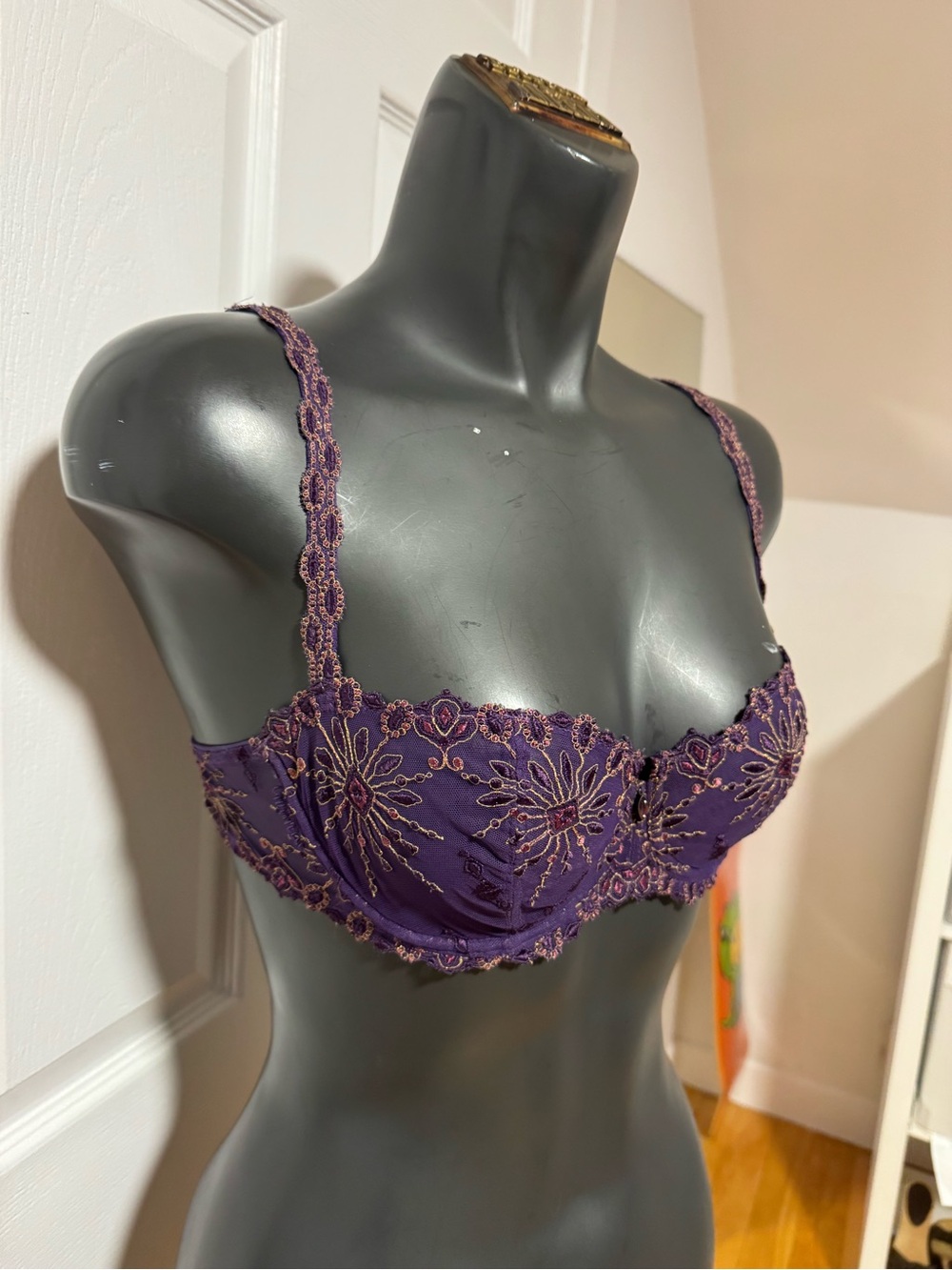 bra - Picture 3 of 5